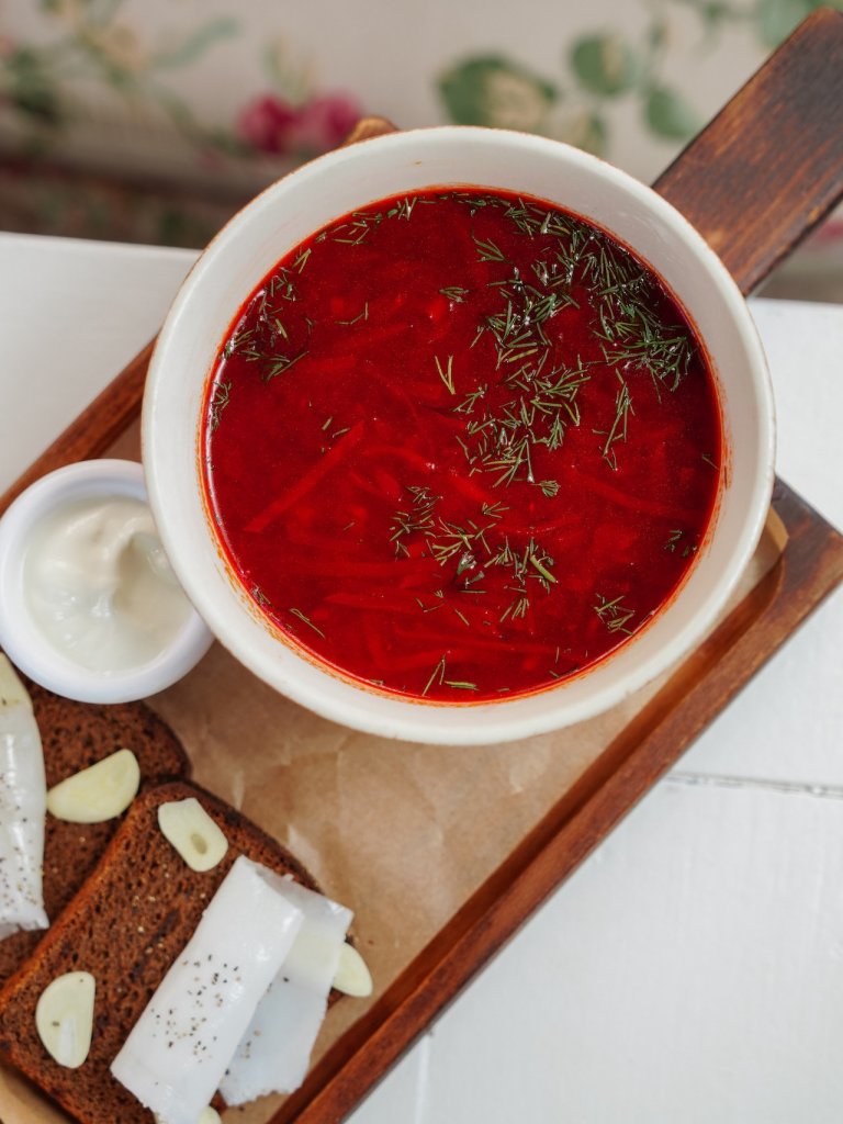 What To Serve With Borscht (20+ Yummy Side Dishes)