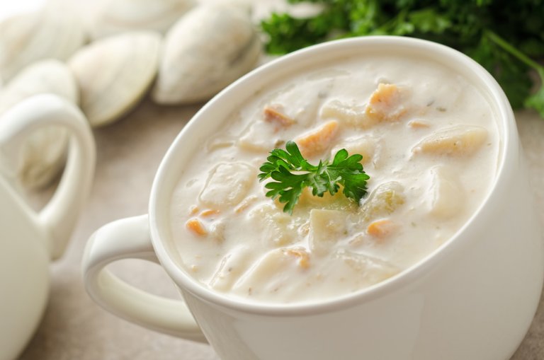 What to serve with Seafood Chowder : 13 Yummy Sides You’ll Enjoy